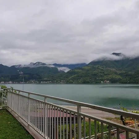 Memidzani Jablanicko Lake *